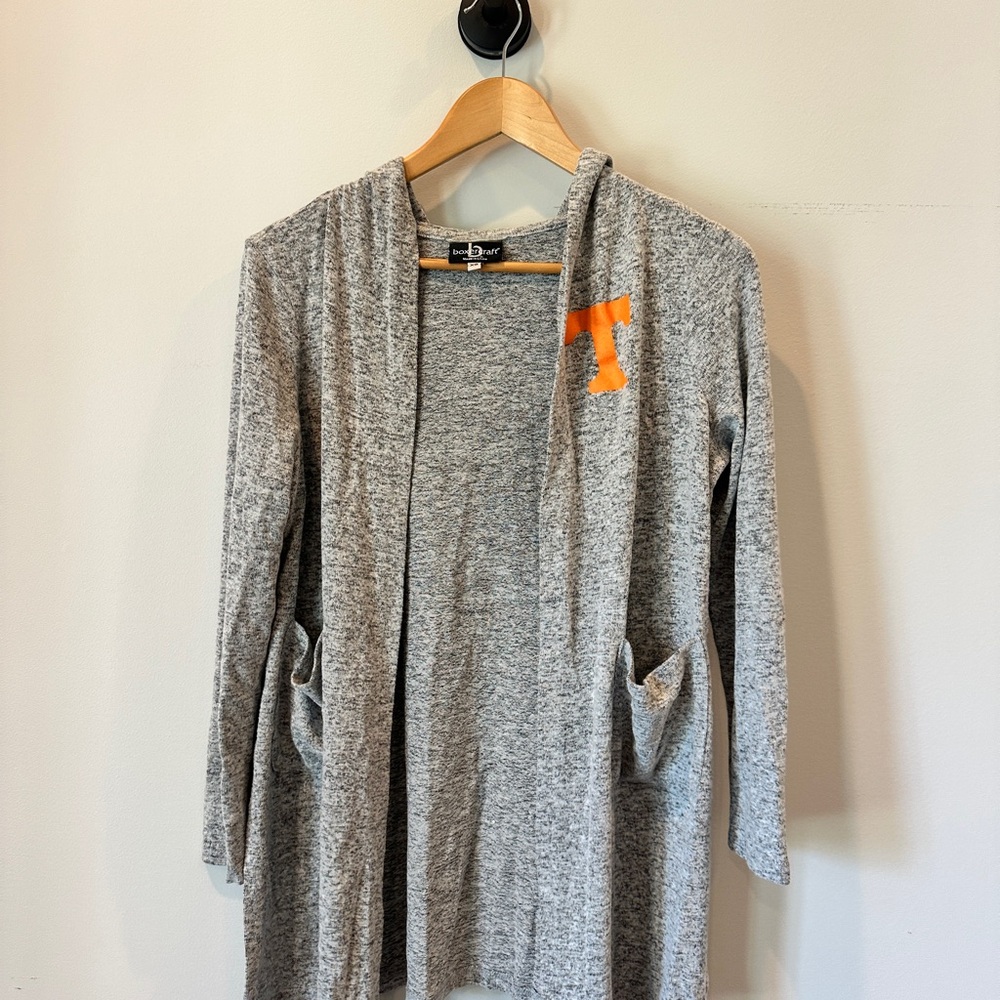 boxercraft Gray Knit Top with Orange Logo Detail